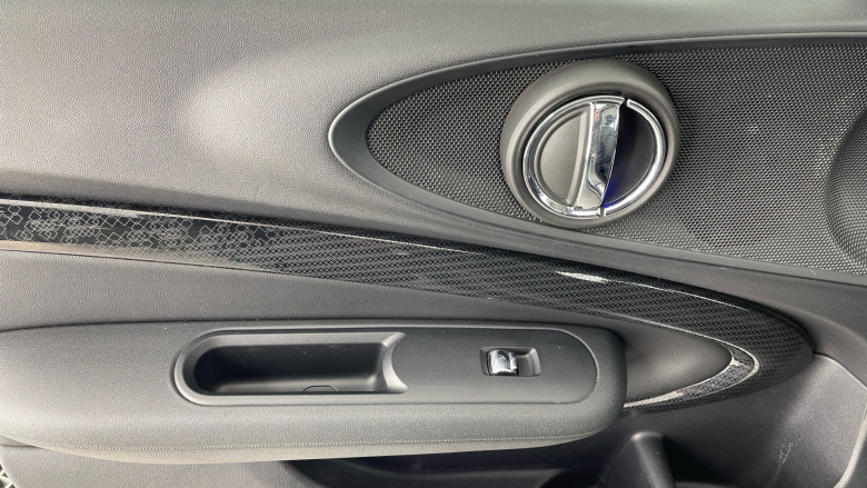 MINI Clubman 1.5 Cooper Exclusive 6dr Petrol Estate